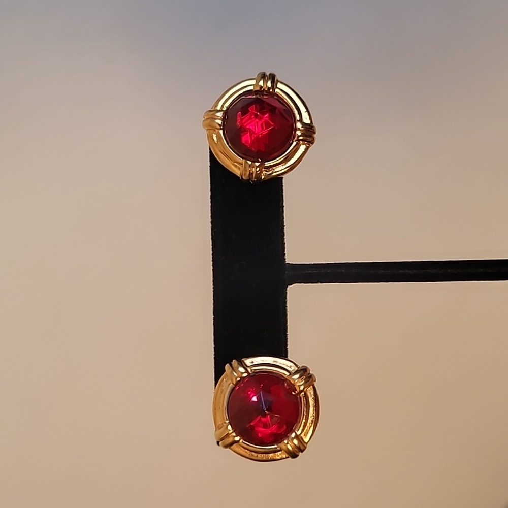 Vintage White Stag Elegant Gold and Red Stud Earrings